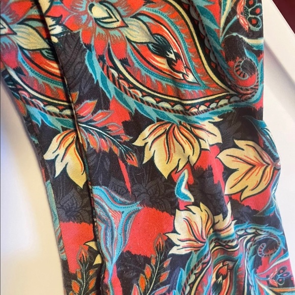 Lularoe Randy - Picture 2 of 3